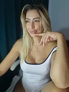 Stripchat Free Live Porn of BloomTemptation