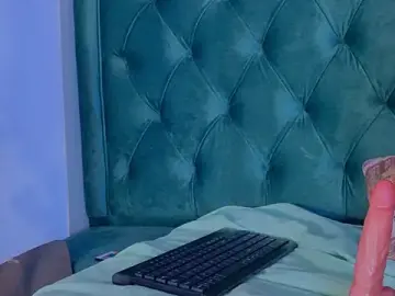 Stripchat Adult Webcam of ELLIEPARKER_CR
