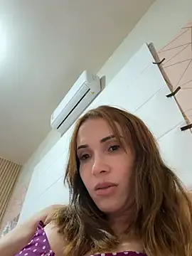 Stripchat Adult Webcam of Irresistible24