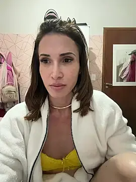 Stripchat Watch Live Sex Cams of Irresistible37