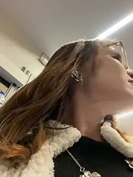 Stripchat Best live sex cam show of Irresistible37