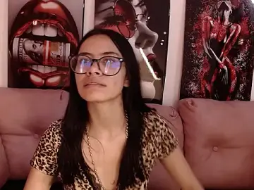 Stripchat Sex Cam of Miahotcs1
