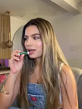 Stripchat Free Live Porn of emilyvex