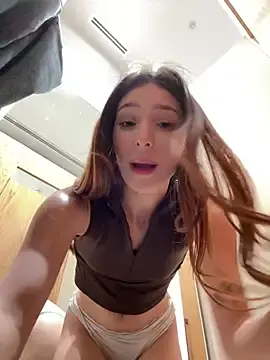Stripchat Best Webcam of LilluKatten