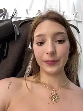 Stripchat Adult Webcams of LilluKatten