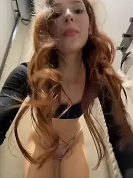Stripchat Live Porn of LilluKatten