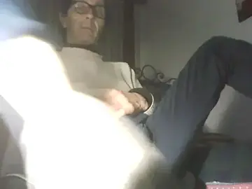 Stripchat Free Live Porn of Moro_ra