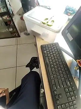 Stripchat Live Sex of tomcruse7