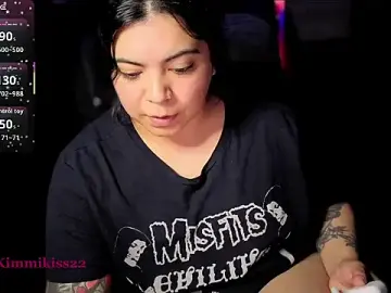 Stripchat Free Live Porn of kimmiakiss22