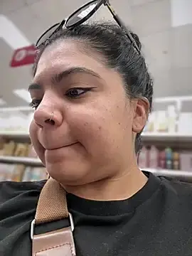 Stripchat Adult Webcam of kimmiakiss22