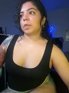 Stripchat Adult Webcams of kimmiakiss22