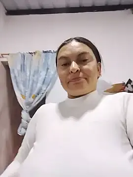 Stripchat Sex Chat of Horny-Mommy-Dirty