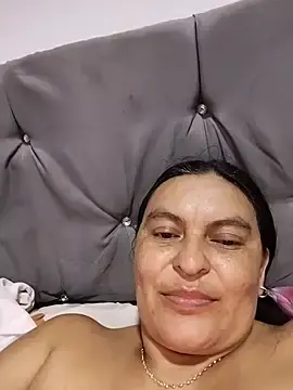 Stripchat Best live sex cam show of Horny-Mommy-Dirty