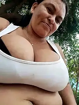 Stripchat Sex Chat of Horny-Mommy-Dirty