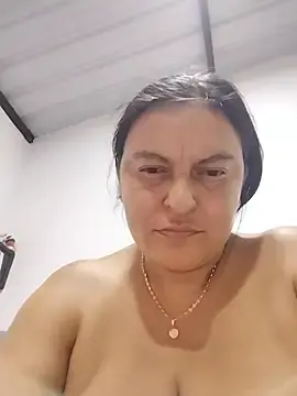 Stripchat Free Porn Cam of Horny-Mommy-Dirty