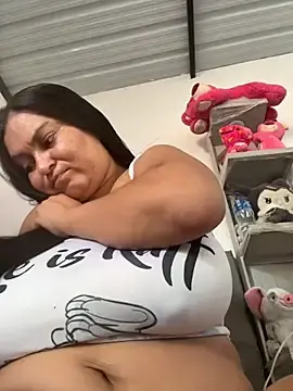 Stripchat Best live sex cam show of Horny-Mommy-Dirty