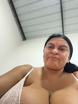 Stripchat Best live sex cam show of Horny-Mommy-Dirty