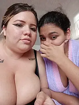 Stripchat Live Sex Cam of Sara_y_Amy