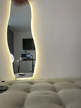 Stripchat Live Porn of karinasantos_