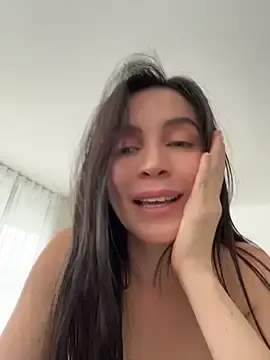Stripchat Live Sex of karinasantos_
