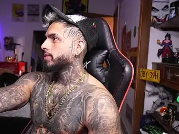 Stripchat Best Webcam of logan_hugh8