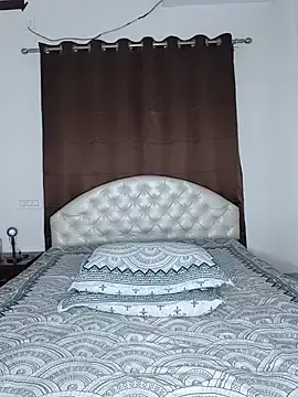 Stripchat Watch Live Sex Cams of Bold-Cat