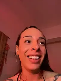 Stripchat Sex Cam of DeenaSweet1