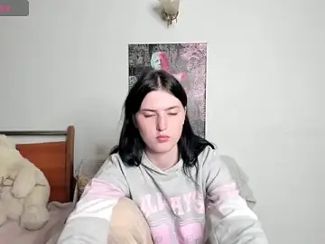 Stripchat Best Webcam of Kira_Devi