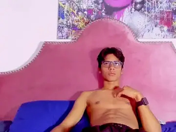 Stripchat Best live sex cam show of LiamKron