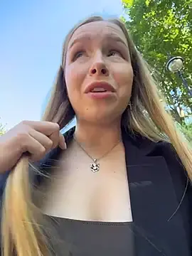 Stripchat Watch Live Sex Cams of Liza_risky