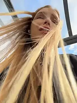 Stripchat Free Porn Cam of Liza_risky