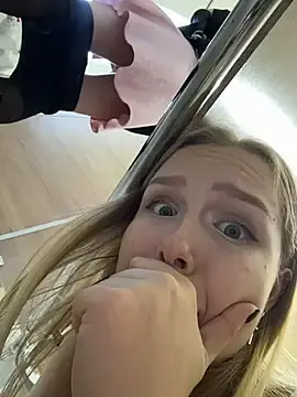 Stripchat Best live sex cam show of Liza_risky