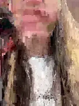 Stripchat Live Sex Cam of SaintSquirt