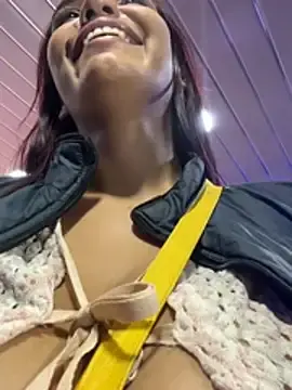 Stripchat Free Live Porn of Sara-77