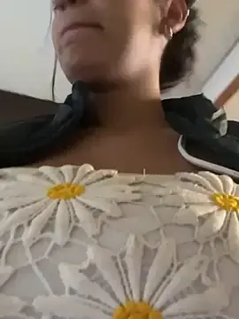 Stripchat Watch Live Sex Cams of Sara-77