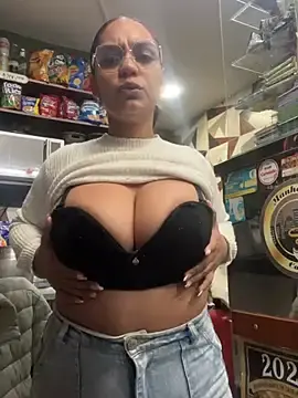 Stripchat Adult Webcam of Sara-77