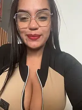 Stripchat Adult Video Chat of Sara-77