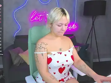 Stripchat Watch Live Sex Cams of Denise_Halle
