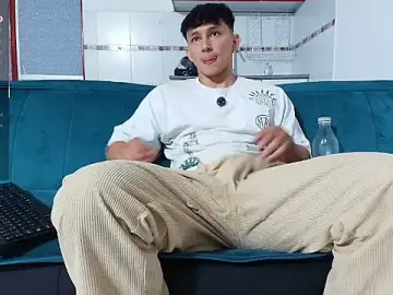 Stripchat Adult Webcam of jacques_cardiet
