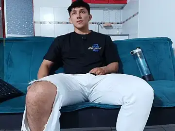 Stripchat Free Live Porn of jacques_cardiet