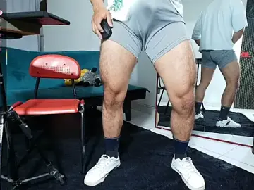 Stripchat Live Sex Cam of jacques_cardiet