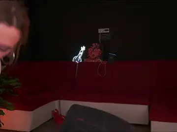 Stripchat Best live sex cam show of karolineneuer_