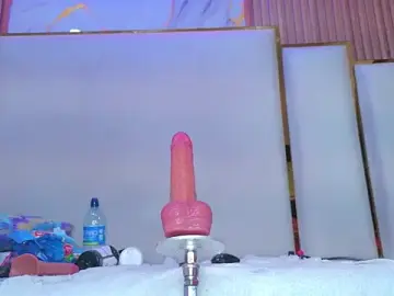 Stripchat Free Porn Cam of paola_rodriguez