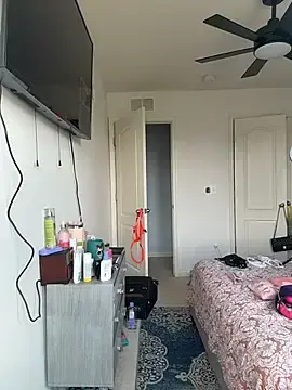 Stripchat Live Sex Cam of sweetsirenn
