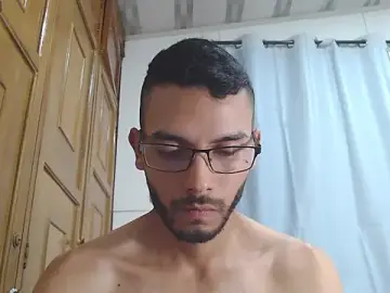 Stripchat Sex Cam of russthiago