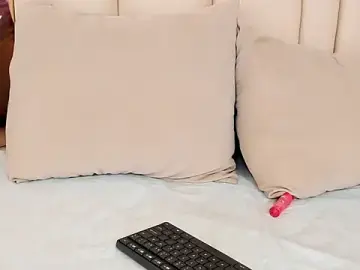 Stripchat Watch Live Sex Cams of sweet_shanaia