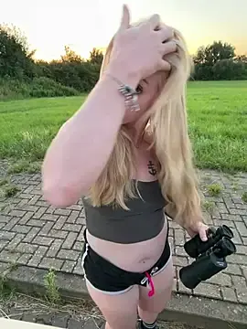 Stripchat Free Live Porn of LinaLeana