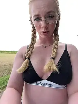 Stripchat Watch Live Sex Cams of LinaLeana