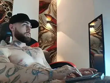 Stripchat Watch Live Sex Cams of Luke_davis01