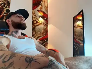 Stripchat Free Porn Cam of Luke_davis01